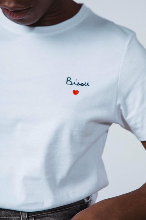 Balzac Paris, Rolled Up Sleeves, T-shirt Broderie, Shirt Art, White Tee Shirts, Diy Couture, Roll Up Sleeves, Sashiko, White T Shirt