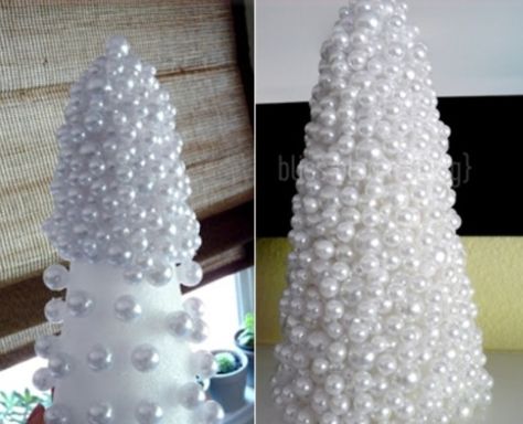 This pearl christmas tree is very fun, classy, cheap, and a perfect touch to your christmas decorations. All you do is take styrofoam cone and glue faux pearls on it and your done! Styrofoam Christmas Tree Ideas, Sequin Trees, Pearl Tree, Diy Snowman Ornaments, Lifestyle Journal, Christmas Cones, Centerpieces Diy, Cone Trees, Cone Christmas Trees