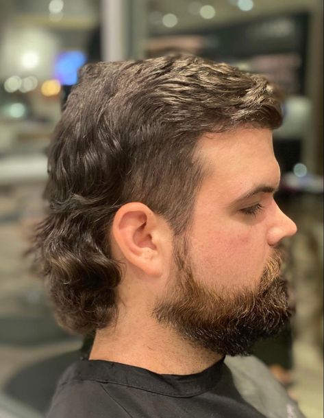 Party in the back! Wolf Mullet Cut, Wolf Mullet Haircut, 80s Haircut, 80s Haircuts, Mens Mullet, Modern Mullet Haircut, Country Hairstyles, New Men Hairstyles, Waves Hairstyle Men