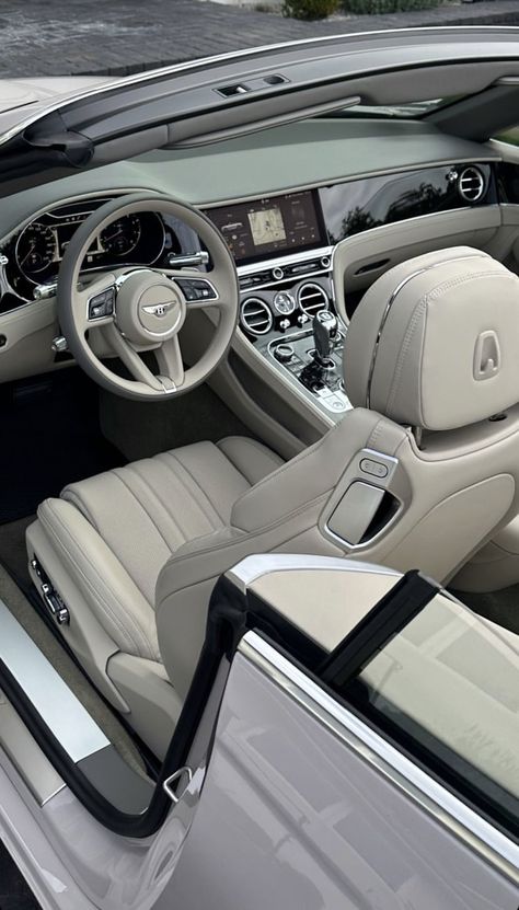 Mercedes New Car, Bentley Interior, Bentley Rolls Royce, Luxury Cars Range Rover, High End Cars, Lux Cars, Drifting Cars, Bentley Car, Continental Gt