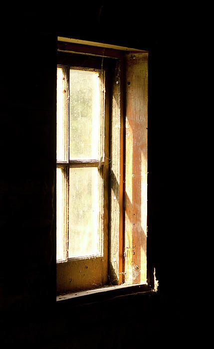 Light And Shadow Photography, Hour Aesthetic, Wisconsin Art, Shadow Photography, Window Light, Videos Youtube, Window View, A Level Art, Through The Window