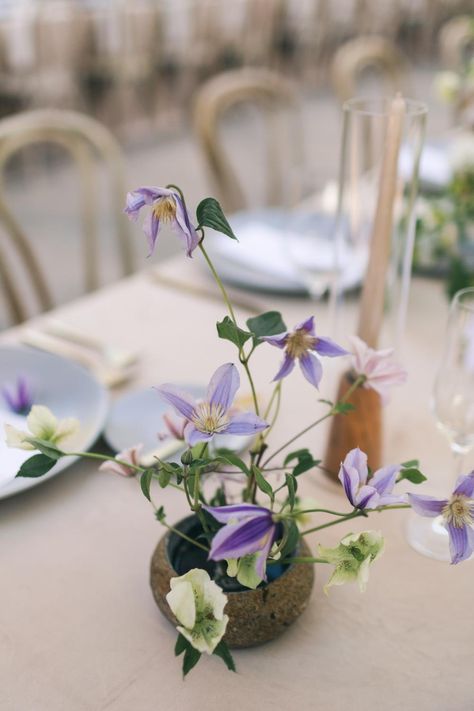 Summer Wedding Table Decor, Summer Wedding Table, Small Arrangements, Late Summer Wedding, Purple Clematis, Creative Centerpieces, Bridal Shower Inspo, Late Summer Weddings, Wedding Reception Flowers