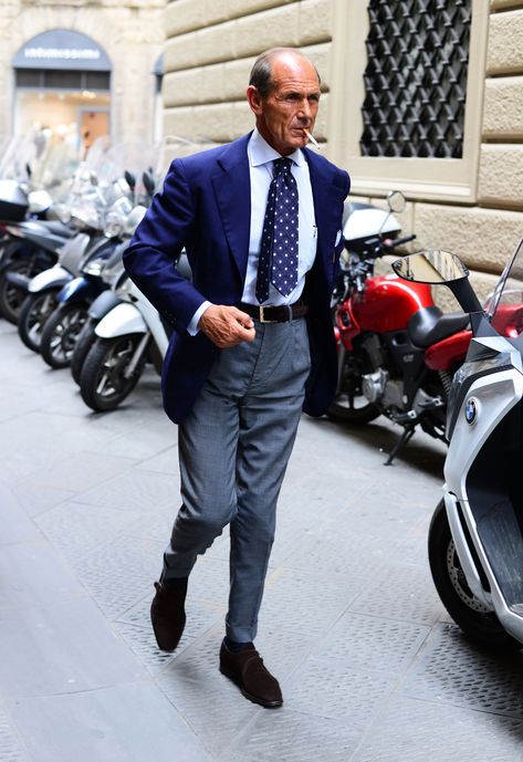 The 75 Best Street Style Looks from Pitti Uomo 90 | Sharp Magazine European Men, Best Style, Mens Fashion Suits, Well Dressed Men, Men's Clothes, Mode Inspo, Gentleman Style, 가을 패션, Street Style Looks