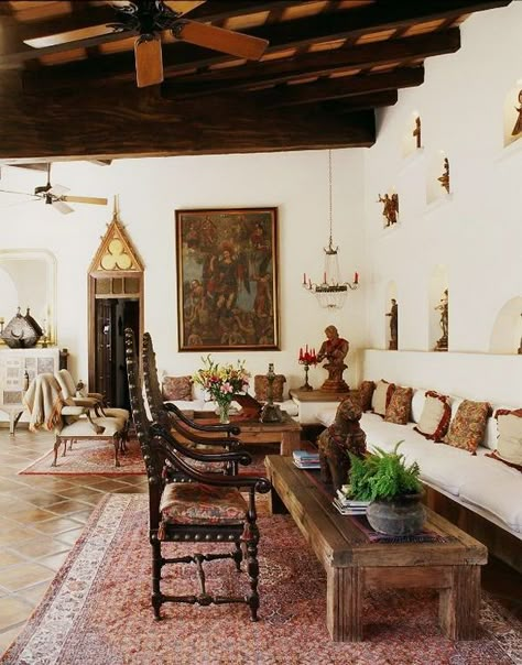 A blog about Interior Design with focus on French style and other Old World aesthetics. Mexican Haciendas, Spanish Colonial Decor, Spanish Colonial Homes, Hacienda Homes, Mexican Hacienda, Hacienda Style Homes, Spanish Decor, Colonial Homes, Mexican Home Decor