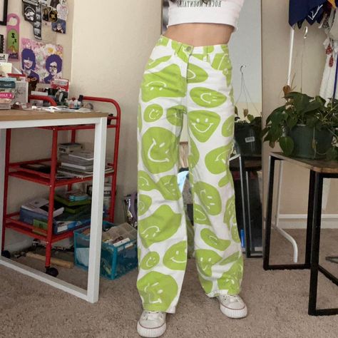 Smiley Face Pants, Y2k Smiley Face, Baggy Bottoms, Bug Pants, La Style, Y2k Pants, Summer Pants, California Style, Green Pants