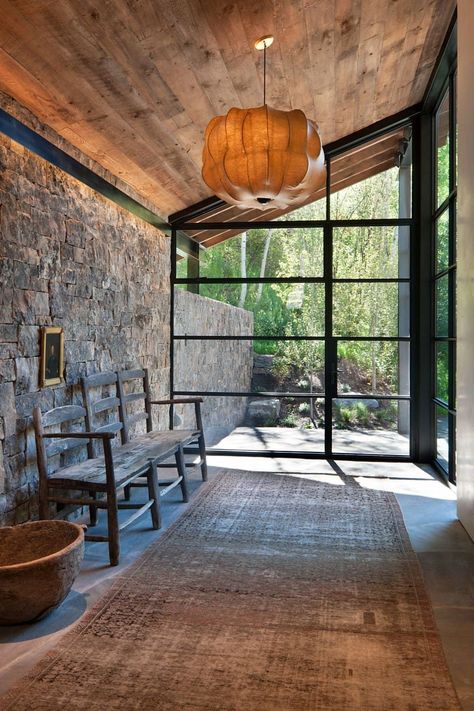 Inspiration from this Aspen Artist House / Miller Architects Colorado Mountain Homes, Modern Mountain Home, Casa Country, Modern Mountain, Stone Walls, Luxe Interiors, Design Hotel, Artist House, Mountain Home