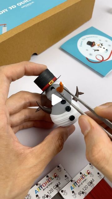 Quilling Heart Designs, Quilling Snowman, Quilling Easy, Diy Quilling Christmas, Quilling Diy, Paper Snowman, Quilling Videos, Snowman Diy, Snowman Art