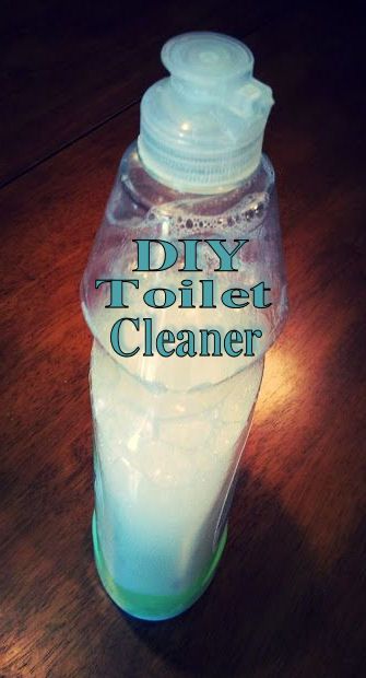 Recipe for homemade toilet cleaner: 1 part Dawn Dishsoap 1 part baking soda 3 parts water Shake it up before use. Apply it and scrub it around. Let sit for a bit, then scrub again. Flush. Homemade Toilet Bowl Cleaner, Diy Makeup Brush Cleaner, Organising Tips, Homemade Toilet Cleaner, Homemade Cleaning Supplies, Natural Cleaning Recipes, Diy Cleaning Solution, Homemade Cleaning Solutions, Cleaner Recipes