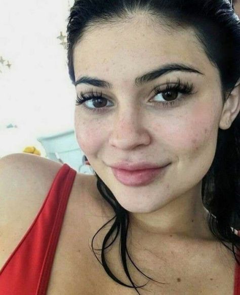 Kylie No Makeup, Kylie Jenner Eyelash Extensions, Kylie Jenner Extensions, Kylie Jenner Eyelashes, Kylie Jenner Face, Maquillaje Kylie Jenner, Kylie Jenner Lashes, Natural Fake Eyelashes, Lashes Fake Eyelashes