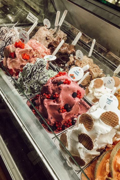 Italy Inspo/Travel Gelato in Italy Gelato Italia, Gelato In Italy, Gelato Italy, Love And Gelato, Italian Ice Cream, Italy Food, Living In Italy, Trip To Italy, Italy Summer