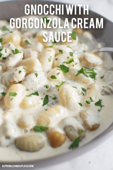 Easy Gnocchi Recipe, Gorgonzola Gnocchi, Easy Gnocchi, Gorgonzola Cream Sauce, Gnocchi Recipes Easy, Gnocchi Recipes Homemade, Gnocchi Dishes, Gorgonzola Sauce, How To Cook Gnocchi