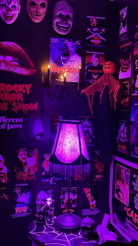 Horror Movie Bedroom Aesthetic, Neon Goth Room, Horror Theme Bedroom, Clown Room Aesthetic, Cool Rooms Aesthetic, Scary Bedroom Aesthetic, Room Ideas Horror, Horror Themed Room Aesthetic, Alt Apartment Aesthetic