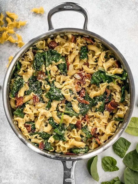 Bacon and Spinach Pasta with Parmesan - Budget Bytes Resep Pasta, Bacon Pasta, Spinach Pasta, Tomato Pasta, Top Recipes, One Pot Meals, Goat Cheese, Weeknight Meals, Weeknight Dinner