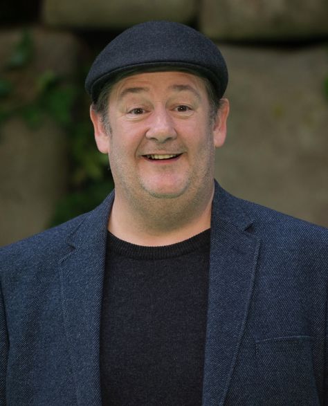 Johnny Vegas, Making Tea, How Old, How To Make Tea, Ex Wives, Johnny Was, Net Worth, Comedians, Get Fit