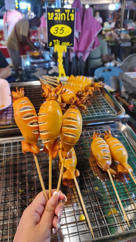 Thailand Aesthetic Food, Thailand Food Street, Villages Aesthetic, Thailand Street Food, Bangkok Street Food, Street Food Thailand, Healthy Food Activities, Thailand Street, Food Thailand