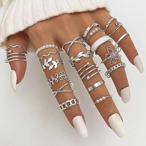 Aesthetic Ring - Women's Rings - New trendy Rings Stacking Rings Ideas, Different Types Of Rings, Rings Pack, Aesthetic Ring, Rings Set For Women, Rings Dainty, Trendy Rings, Aesthetic Rings, 2024 Wishlist