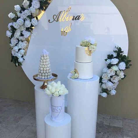 Party Rental Ideas, Acrylic Backdrop, Nikah Wedding, Name Decorations, Round Backdrop, Wedding Backdrop Design, Birthday Planning, Outdoor Wedding Decorations, Acrylic Wedding