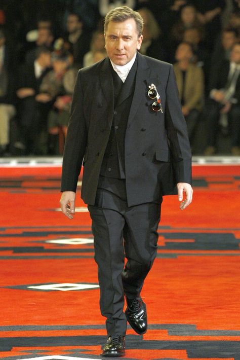 Miuccia Prada, Prada Menswear, Hollywood Model, Tim Roth, Gary Oldman, Prada Men, Menswear Fashion Show, Menswear Fashion, Men Vintage