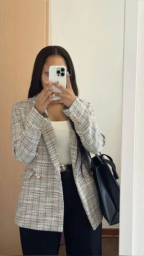 Coprate Girl Outfits, Corporate Girl Aesthetic Black Woman, Cooperate Outfits Black Women, Corporate Attire Black Women, Blazer Outfits For Black Women, Modest Office Outfits Women, Office Wear Black Women, Business Professional Outfits Black Women, Work Outfits Black Women Professional