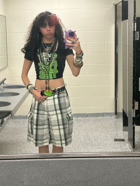 Invader Zim Shirt, Joey Core, Lots Of Bracelets, Jorts Outfit, Invader Zim, Dream Style, Grunge Y2k, Ninja Turtles, Belt Buckle