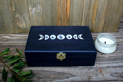 Cultivating Gratitude, Hand Painted Wooden Box, Crystal Jewelry Box, Memories Box, Painted Jewelry Boxes, Painted Wooden Boxes, Clean Gold Jewelry, Box Gifts, Jewelry Box Diy