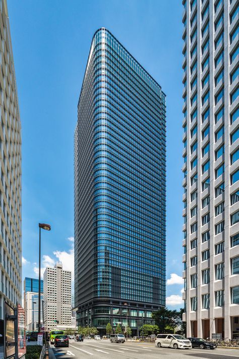 Traditional Japanese Architecture, Tokyo Station, Tower Building, Office Tower, Building A Container Home, Architecture Sketchbook, Tokyo Tower, Mix Use Building, Hotel Building