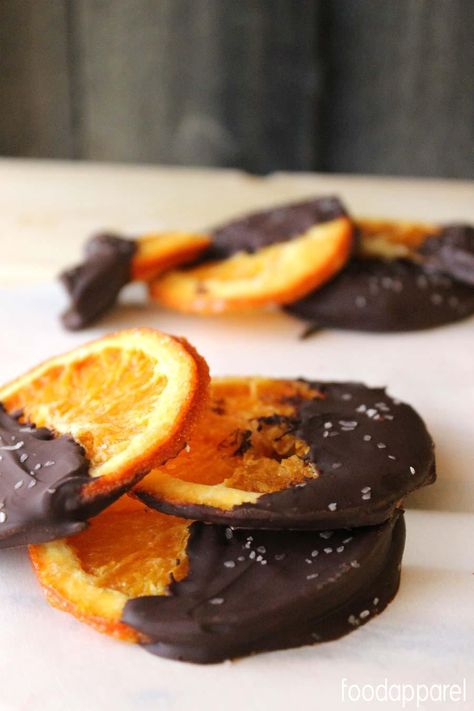 Chocolate Covered Orange, Candied Orange Slices, Candied Orange Peel, Dried Orange Slices, Slices Recipes, Gourmet Chocolate, Orange Recipes, Chocolate Orange, Chocolate Dipped