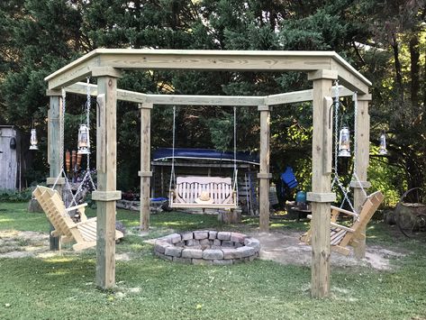 Pentagon Pergola, Pergola With Fire Pit, Hexagon Pergola, Gazebo Ideas Backyard Outdoor, Gazebo Lighting Ideas, Gazebo Decorating Ideas, Outdoor Gazebo Ideas, Fire Pit Pergola, Gazebo Lighting