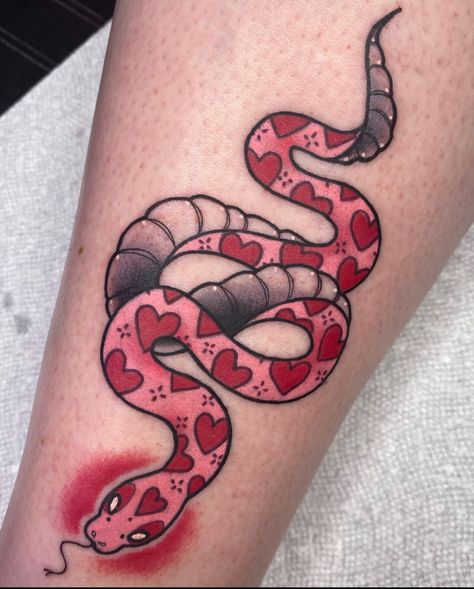 Red And Black Snake, Petit Tattoo, Pink Tattoo, Funky Tattoos, Tatuaje A Color, Tattoo Portfolio, Cute Tattoos For Women, Leg Tattoo, Girly Tattoos