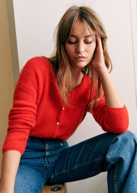 Gaspard Cardigan, Sea Bright, Style Parisienne, Paris Mode, Polo Sweatshirt, Red Cardigan, Cardigan Outfits, Baby Alpaca, Mode Inspiration