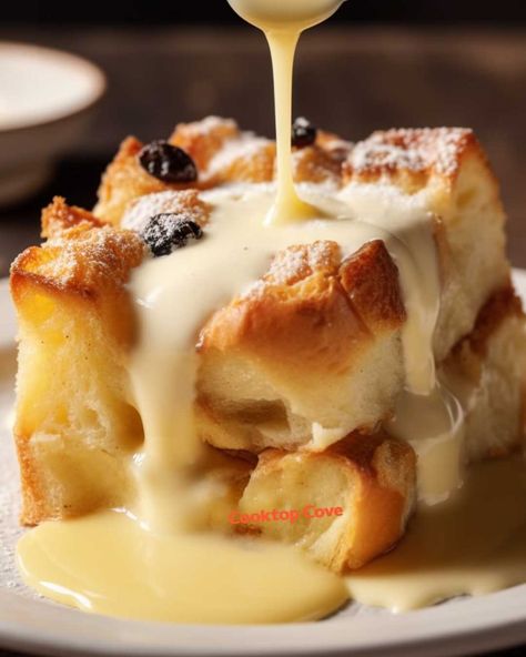 My hubby loves waking up to this heavenly bread pudding. It's his favorite in the morning, esp on Christmas day Louisiana Bread Pudding Recipe, Slow Cooker Bread Pudding, Bread Pudding With Vanilla Sauce, Old Fashioned Bread Pudding, Slow Cooker Bread, Vanilla Bourbon, Bourbon Glaze, Louisiana Cajun, Vanilla Sauce