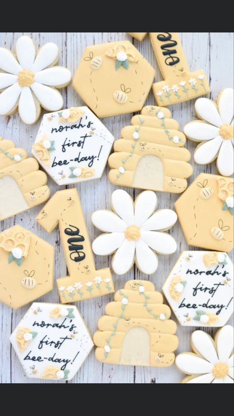 Honey Bee One Year Birthday, Honey Bee Is Three, Happy Bee Day Cookies, 1st Bee Day Cookies, Bee Birthday Cookies, Bee And Daisy Birthday Theme, Bee Cookies Royal Icing, Bees Birthday Party Ideas, Queen Bee First Birthday Party