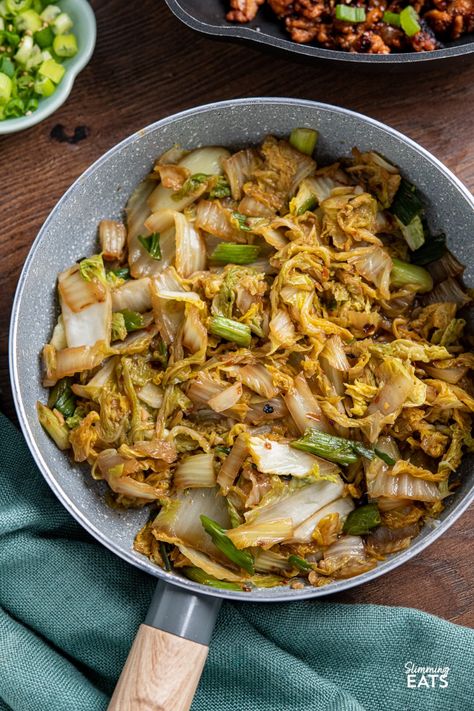 Stir Fry Napa Cabbage, Napa Cabbage Recipes, Delicious Gluten Free Recipes, Calorie Recipes, Napa Cabbage, Yummy Pasta Recipes, Cabbage Recipes, Chilli Flakes, Weekly Menu