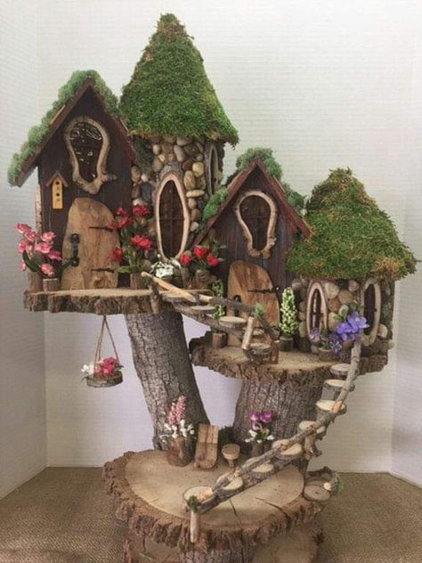 Fairy Garden Design Ideas, Garden Tree House, Indoor Fairy Gardens, Fairy Garden Ideas, Fairy Tree Houses, Fairy House Diy, Fairy Garden Designs, Fairy Garden Crafts, Faeries Gardens