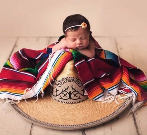 Baby Holiday Pictures, Boy Newborn Pictures, Mexican Baby Girl, Mexican Baby Shower, Baby Boy Newborn Pictures, Mexican Babies, Newborn Photography Boy, Newborn Photography Poses, Newborn Baby Photoshoot