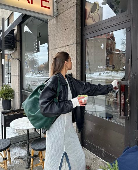 Sofia Boman, Europe Fall Outfits, Outfits For 2023, Nyc Girl, Trends 2023, Current Fashion, Big Bag, Street Style Winter, Fall Essentials