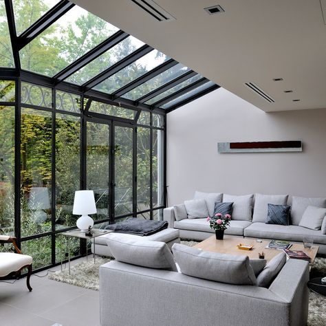 75 Beautiful Contemporary Conservatory Ideas and Designs - February 2023 | Houzz UK Extension Veranda, Conservatory Ideas, Glass Balcony, Victorian Living Room, Sunroom Decorating, Sunroom Designs, Glass Extension, Balcony Decor, World Trade