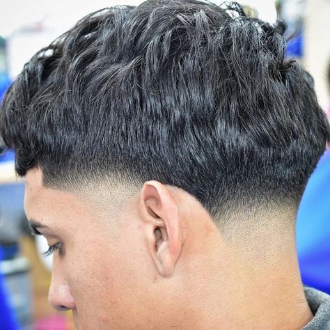 Taper Haircut Men, Haircuts For Men 2022, Very Short Hair Men, Best Short Haircuts For Men, Taper Fade Short Hair, Top Haircuts For Men, Fade Haircut Curly Hair, 2022 Hairstyles, Short Hair For Boys