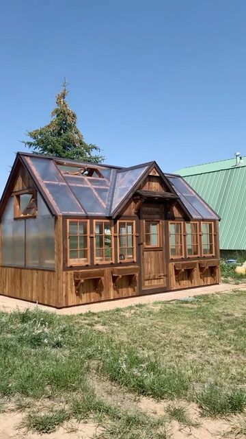 Wooden Greenhouse Plans, Wooden Greenhouses Plans, Log Greenhouse, Frontier Rustic Designs, Wood Greenhouse, Greenhouse Backyard, Log Cabin Greenhouse, Pallet Wood Greenhouse, Wood Shed Greenhouse