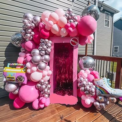 Barbie Decorations, Barbie Pool Party, Barbie Party Decorations, Barbie Theme Party, Fest Temaer, Girls Party Decorations, Barbie Birthday Party, Barbie Theme, Garland Arch