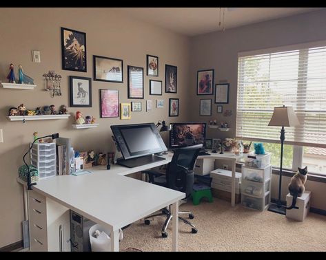 Cintiq Workspace, Pastel Gamer, Brianna Garcia, Artist Desk, Artist Workspace, Art Studio Space, Art Studio Room, Wacom Cintiq, Art Studio At Home