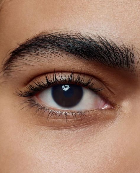 👁️ 👀 😊BYREDO, Ultra Definer Refillable Brow Pencil, Para cejas precisas y definidas. La punta ultrafina del Ultra Definer Brow Pencil permite crear trazos similares a cabellos y ofrece una definición perfecta con una aplicación instintiva y sin esfuerzo. Con su fórmula en polvo cremoso, modulable y mezclable, los usuarios pueden crear acabados naturales e intensos según lo deseen. Alojado en una elegante carcasa metálica, el lápiz de doble punta también cuenta con un cepillo flexible para u... Skincare Cosmetics, Brow Pencil, Brow Pencils, Makeup Skincare, All In One, Pencil, Makeup, Color, Instagram