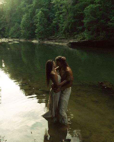 These are possibly my favorite photos I’ve taken. Tennessee’s lush greenery, the soft light dancing on the water, Brittney and Ethan’s tangible love for each other - honestly the shoot of a lifetime. Hope you think these are as magical as I do 🫶🏽 . . keywords - beautiful waterfall, Tennessee, couples shoot, swim shoot, blue lagoon, the notebook, twilight, sunset, golden hour, Tarzan and Jane, jungle, forest, lush greenery, river, hiking, adventure, movie scenes, Pinterest, couples inspo, whit... Adventurous Couple Pictures, Couple Shoot In Water, Couple Water Photoshoot River, Couple Water Shoot, Pond Couples Photoshoot, Couple River Photoshoot, White Dress Elopement, Couples In Water, River Couple Photoshoot