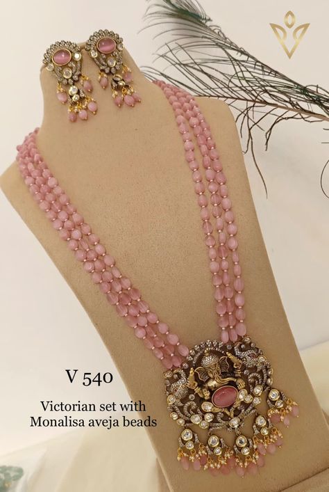 Latest Pearl Necklace Designs, Long Kundan Necklace, Henna Candle, Latest Necklace Design, Kasu Mala, Ruby Necklace Designs, Pearl Long Necklace, Stone Jewellery Designs, Short Blouse