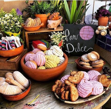 Mexican Baby Shower Centerpieces, Wedding Food Mexican, Birthdays Themes, Loteria Party, Mexican Wedding Decorations, Mexican Pan Dulce, Mexican Brunch, Mexican Theme Party Decorations, Mexican Inspired Wedding