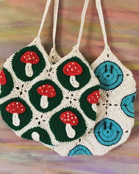 Crochet Mushroom Bag Tutorial, Mushroom Crochet Bag, Crochet Bag Mushroom, Crochet Mushroom Purse, Crochet Smiley Face, Mushroom Tote Bag Crochet, Mushroom Bag Charm Crochet, Special Gift For Girlfriend, Crochet Totes