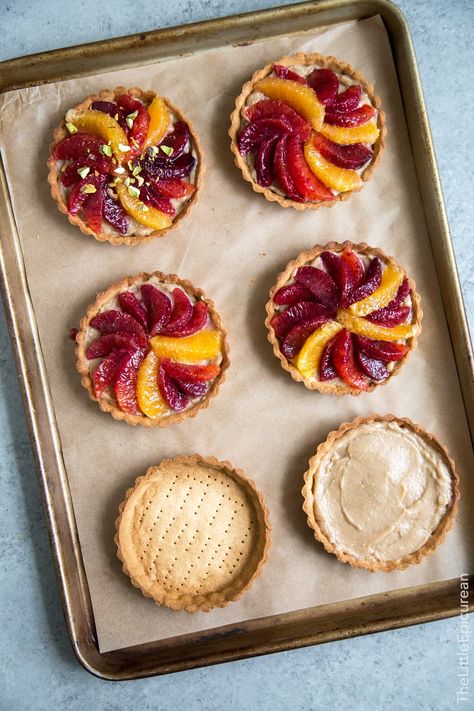 Blood Orange Earl Grey Tarts- The Little Epicurean Earl Grey Recipes, Mini Lemon Cheesecake, Crushed Pistachios, Easy Tart Recipes, Tart Crust, Tea Display, Tart Shells, Sweet Pie, Pastry Cream