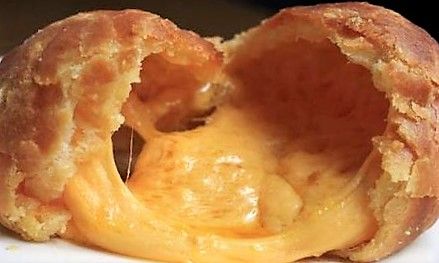 Suzy Homefaker: Cheese Filled Biscuits~ Copycat Abram's Hoop Cheese Biscuit North Carolina Cheese Biscuits, Carolina Recipes, Biscuit Recipes Dinner, North Carolina Food, Peach Seed, Cheese Biscuit, Eastern North Carolina, Biscuit Recipes, Cheese Biscuits