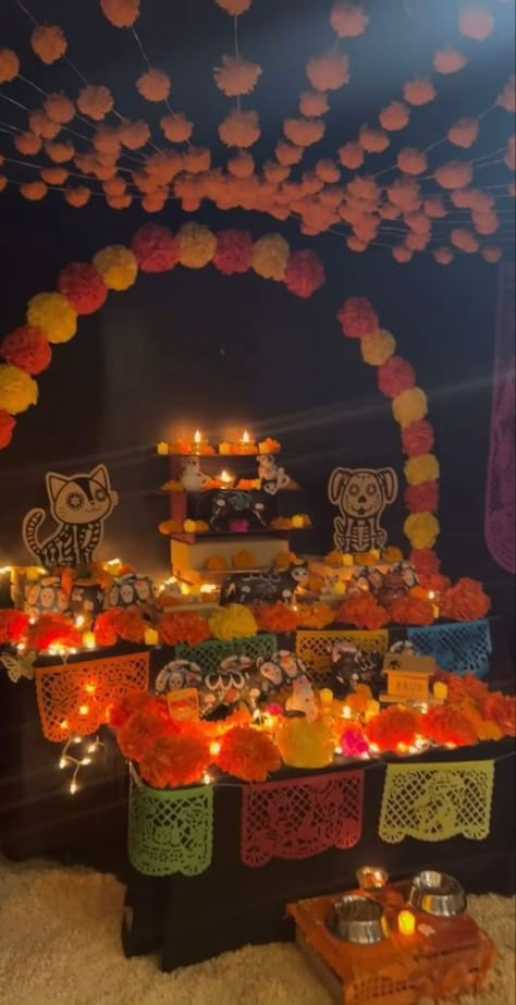 School Ofrenda, Day Of The Dead Altar Ideas, Diy Altar De Muertos Ideas, Diy Dia De Los Muertos Decorations Ideas, Diy Ofrenda, Pet Ofrenda, Dia De Los Muertos Crafts Ideas, Halloween Food For Adults, Dia De Los Muertos Party Ideas