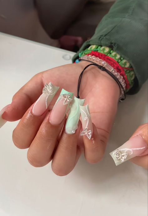 Quinceanera Nails, Green Acrylic Nails, Colored Acrylic Nails, Acrylic Nails Coffin Pink, Manicure Y Pedicure, Acrylic Nails Coffin Short, Unique Acrylic Nails, Short Acrylic Nails Designs, Pink Acrylic Nails